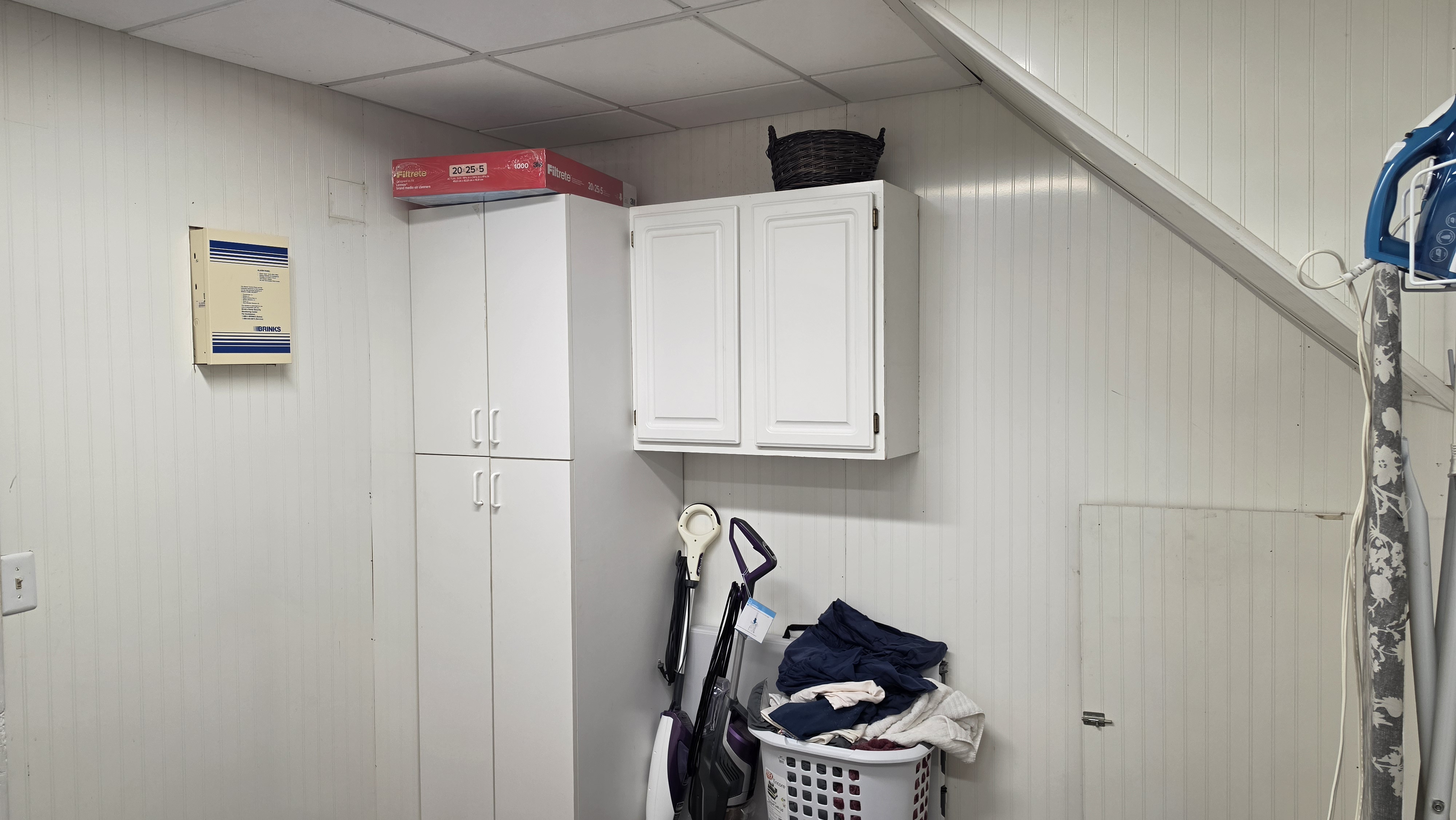 Laundry room at 1095 Seabury Drive